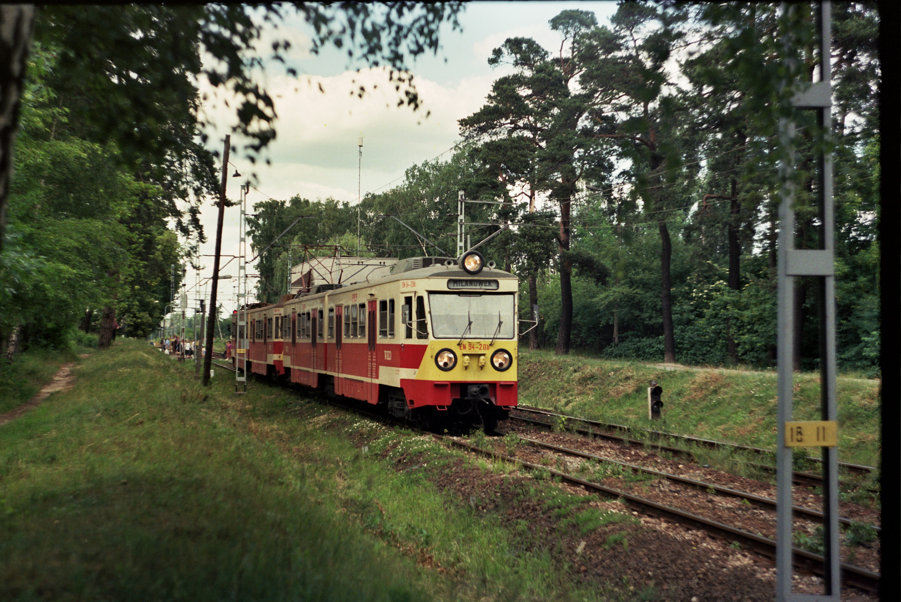 5. 20 1993 06 08 komorów m zaborski kmekd en94 20en94 11