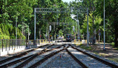 Organizacja ruchu pociągów na linii WKD w dniach 26-27.10.2024 (sobota-niedziela): prace w Podkowie Leśnej Zachodniej