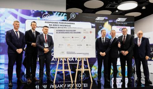 Przedstawiciele WKD na XXIII konferencji poświęconej telekomunikacji i informatyce na Kolei: Polski pociąg autonomiczny na linii WKD