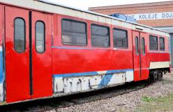 19._pociąg_en94-17_w_trakcie_prac_renowacyjnych