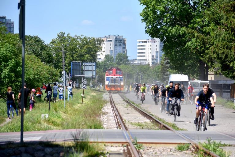 Przyjazd lokomotywy Intercity